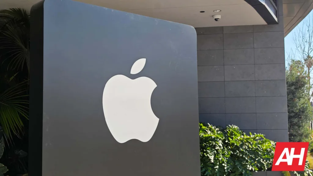 App Store Antitrust Lawsuit Puts Apple at Risk of Billion Fine App Store Antitrust Lawsuit Puts Apple at Risk of Billion Fine
