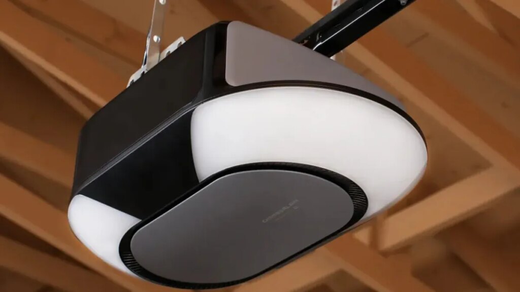 Best Smart Garage Door Devices in 2025: High-Tech Garage Protection