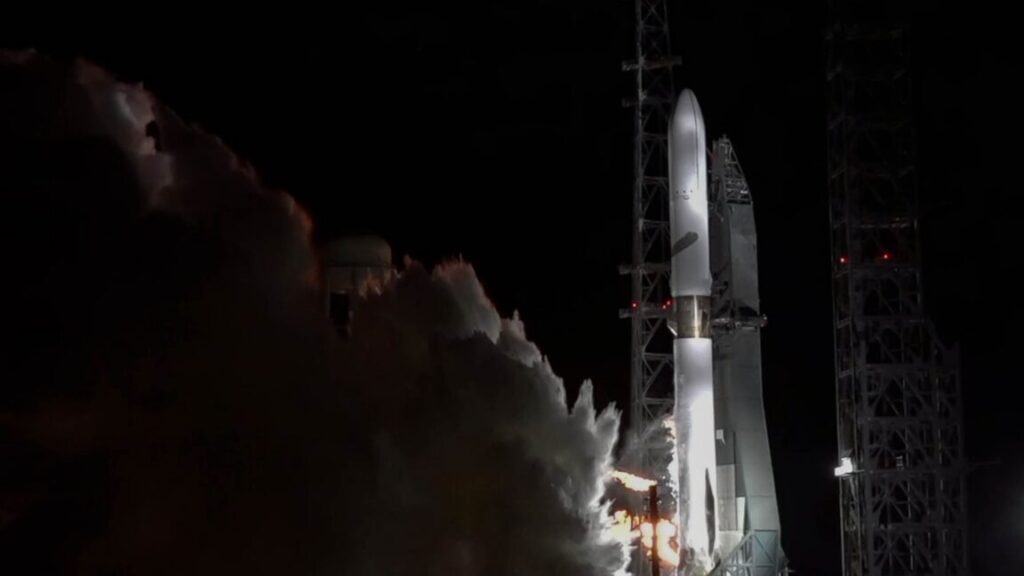 Blue Origin test-fires second New Glenn rocket ahead of launch next month Blue Origin test-fires second New Glenn rocket ahead of launch next month