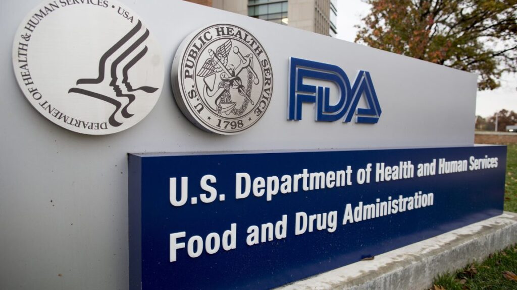 FDA described as a “clown show” amid latest scandal; top drug regulator is out FDA described as a “clown show” amid latest scandal; top drug regulator is out