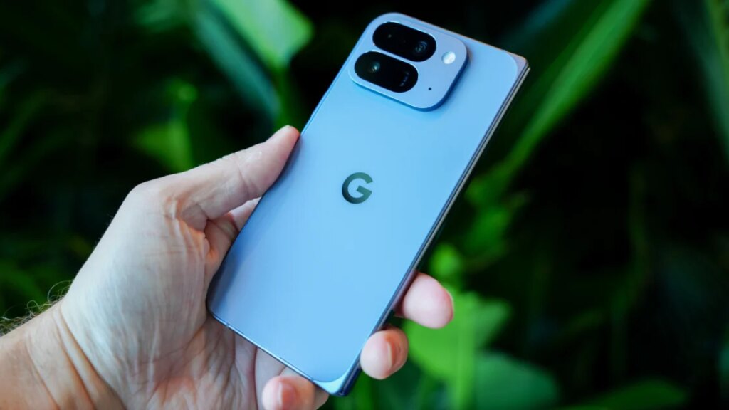 Google May Soon Let Pixel Superfans Test Phones Before Release