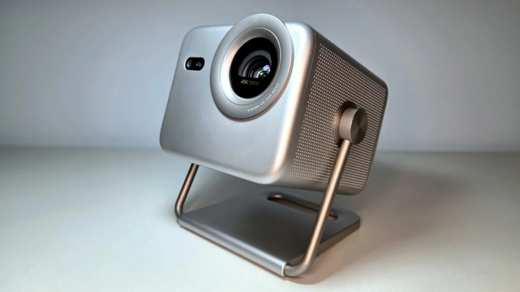 Hisense M2 Pro Review: This Projector’s a Triple-Laser Treat Hisense M2 Pro Review: This Projector’s a Triple-Laser Treat