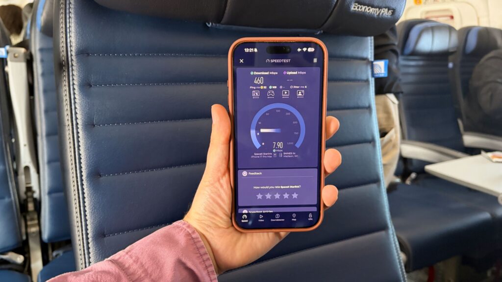 I tried United’s new Starlink Wi-Fi, and it feels like the internet finally reached the sky