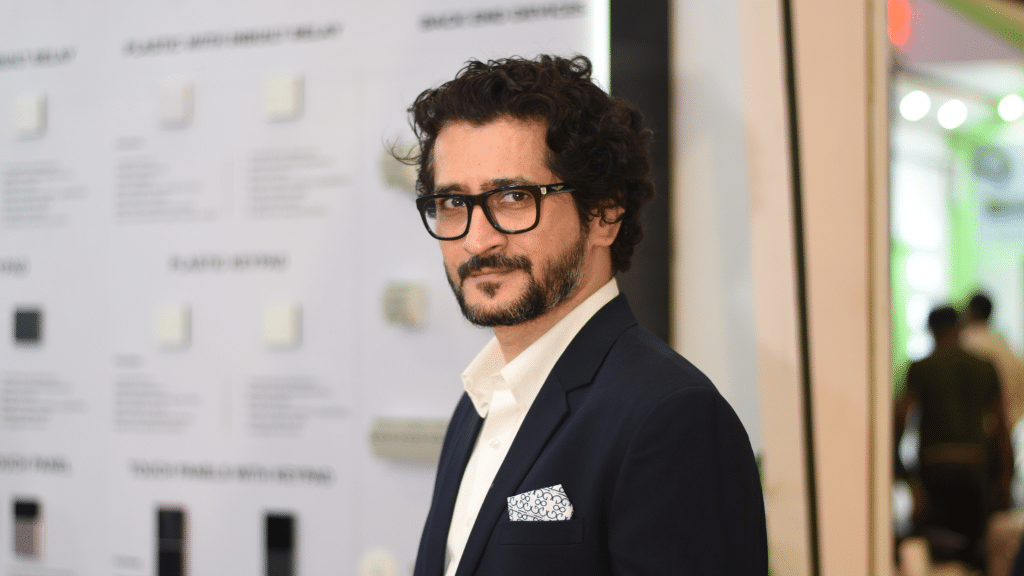 In Conversation with Vikaas Kothaari, Managing Director, Visual Vibrations Pty Ltd. In Conversation with Vikaas Kothaari, Managing Director, Visual Vibrations Pty Ltd.