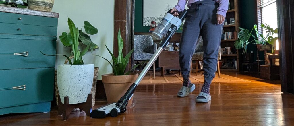 Levoit Aero review: an ultra-lightweight stick vacuum that can get into the tightest corners Levoit Aero review: an ultra-lightweight stick vacuum that can get into the tightest corners