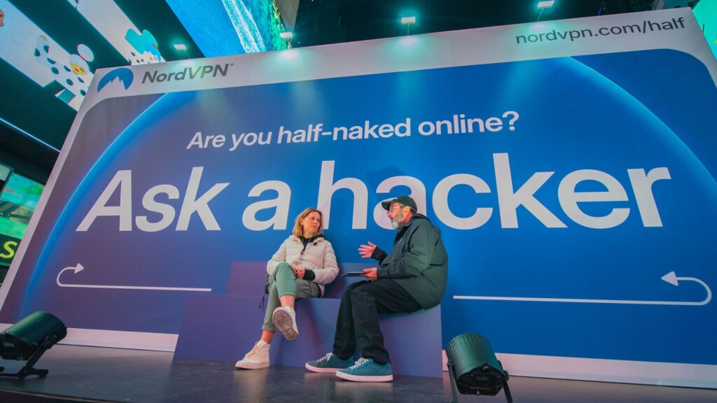 NordVPN’s Times Square stunt lets New Yorkers “talk to a hacker” NordVPN’s Times Square stunt lets New Yorkers “talk to a hacker”