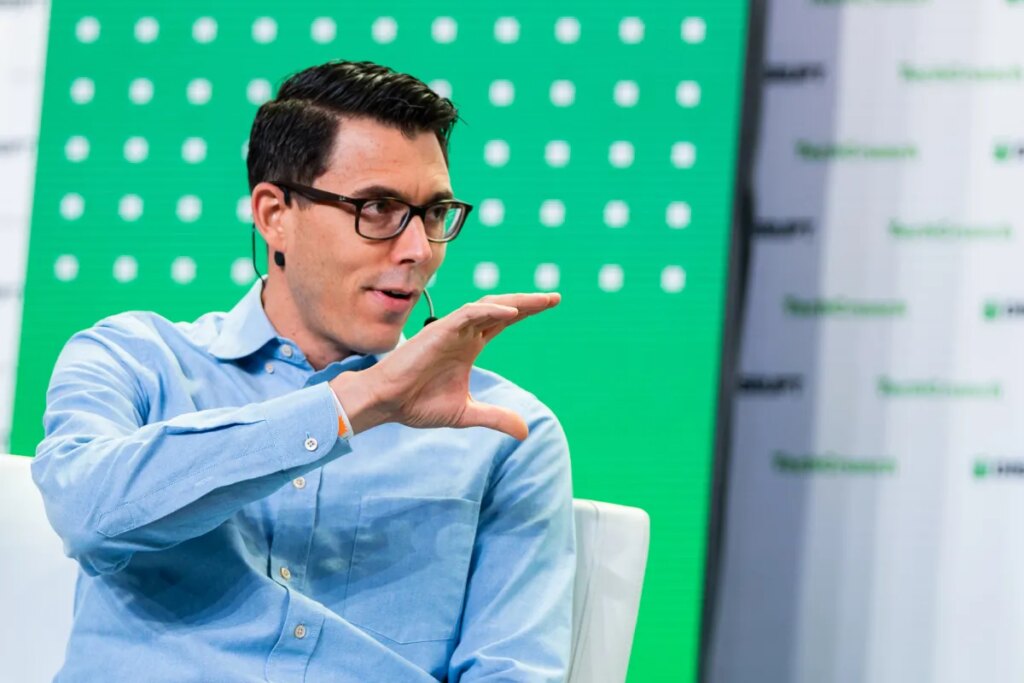 Rivian CEO takes top marketing role in shakeup ahead of R2 launch Rivian CEO takes top marketing role in shakeup ahead of R2 launch