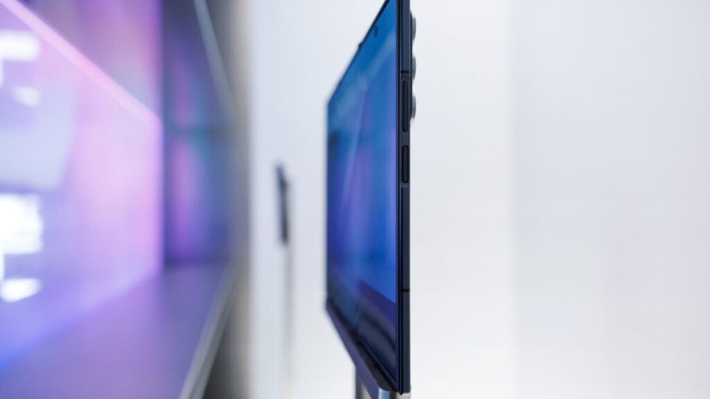 Samsung Reveals First Trifold Phone That Unfolds Into a Giant 10-Inch Tablet Samsung Reveals First Trifold Phone That Unfolds Into a Giant 10-Inch Tablet