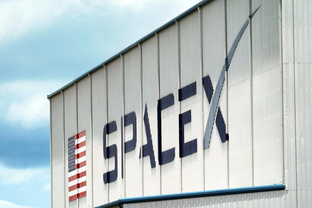 SpaceX’s Starshield satellites are reportedly transmitting signals on unauthorized frequencies SpaceX’s Starshield satellites are reportedly transmitting signals on unauthorized frequencies