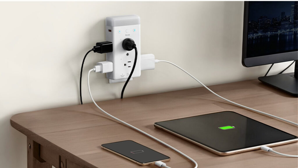 The new Govee smart plug could replace your power strip and lamp The new Govee smart plug could replace your power strip and lamp