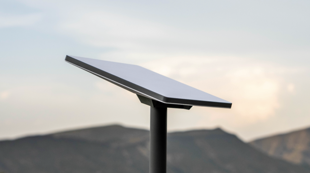 Use Starlink Mini on a Plane? SpaceX Says Not So Fast (Literally) Use Starlink Mini on a Plane? SpaceX Says Not So Fast (Literally)