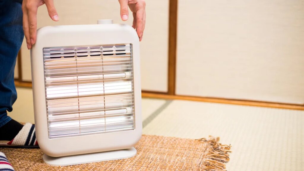 e Did the Math: Here’s How Much You’ll Really Save With a Space Heater This Winter e Did the Math: Here’s How Much You’ll Really Save With a Space Heater This Winter