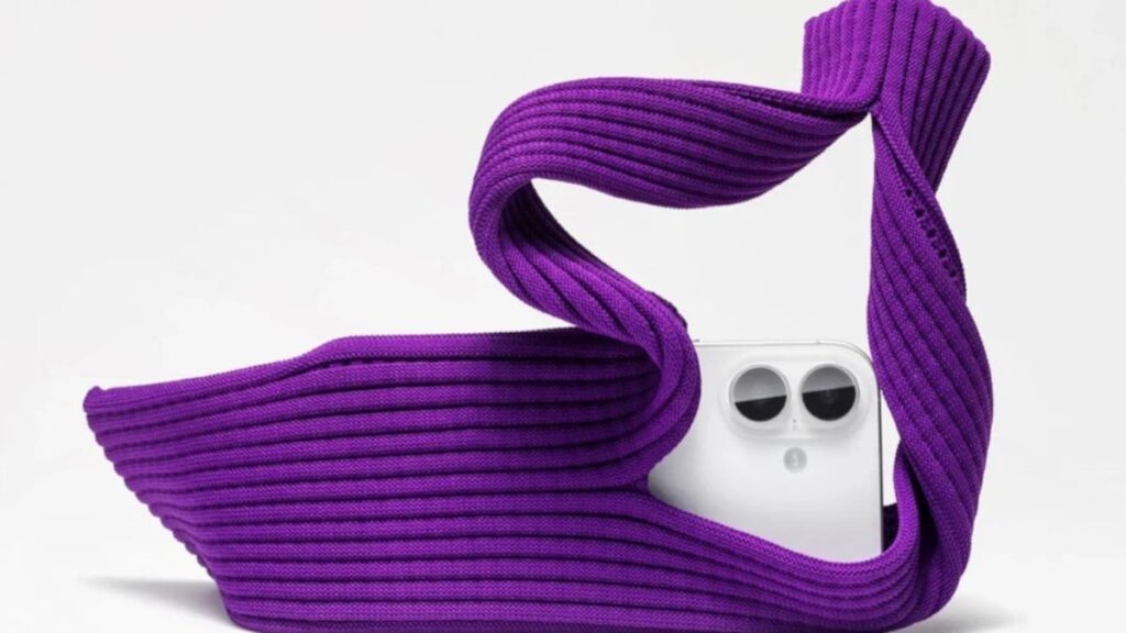 Apple gets last laugh as iPhone Pocket is sold out in U.S. online and physical Apple Stores Apple gets last laugh as iPhone Pocket is sold out in U.S. online and physical Apple Stores