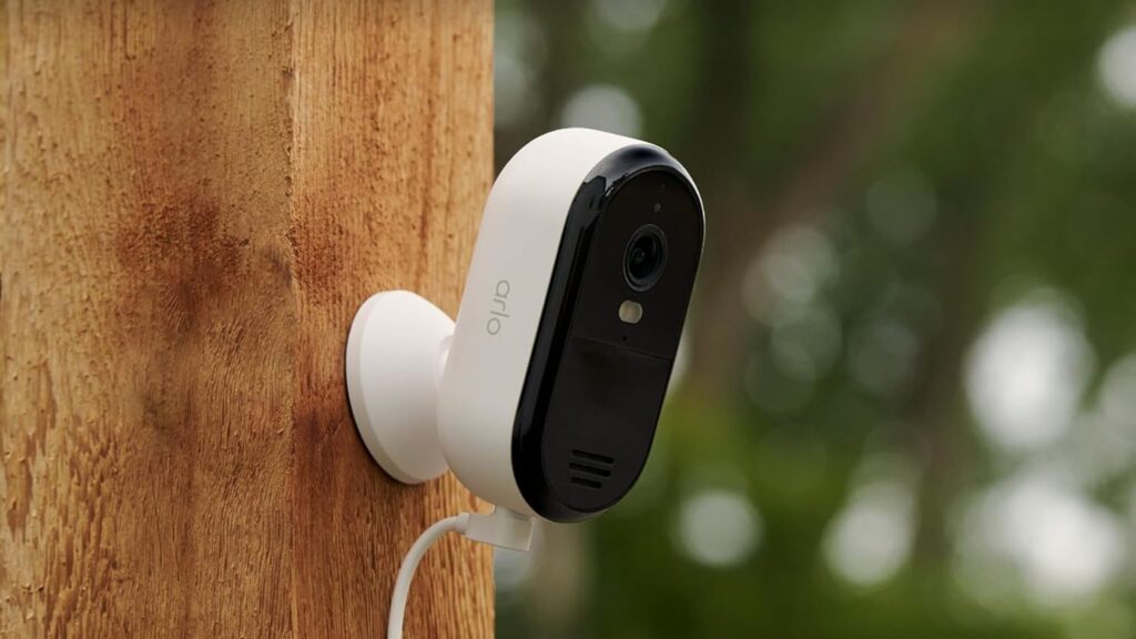 Arlo Essential 2K cams drop to all-time low for the holidays