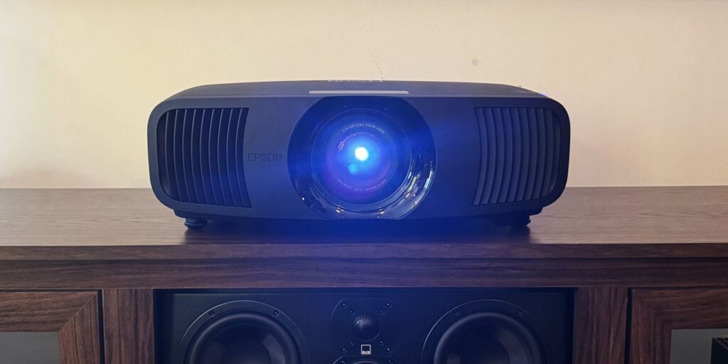 Epson Pro Cinema LS9000 review: high-end home theater projector performance for a lower cost Epson Pro Cinema LS9000 review: high-end home theater projector performance for a lower cost