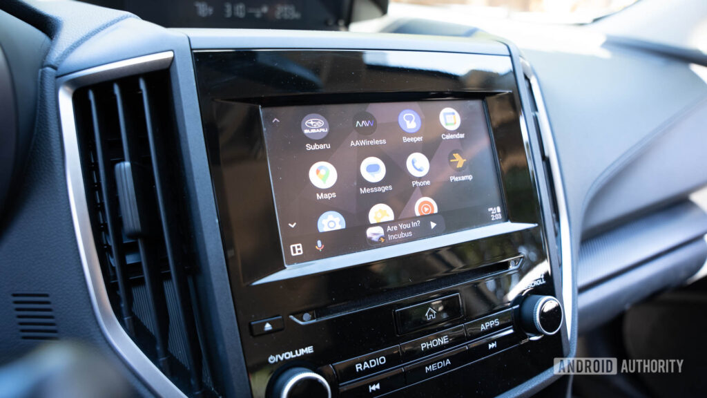 Gemini is starting to roll out to Android Auto Gemini is starting to roll out to Android Auto