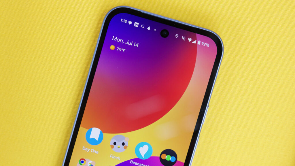 Google preps option to hide At a Glance from Pixel home screen