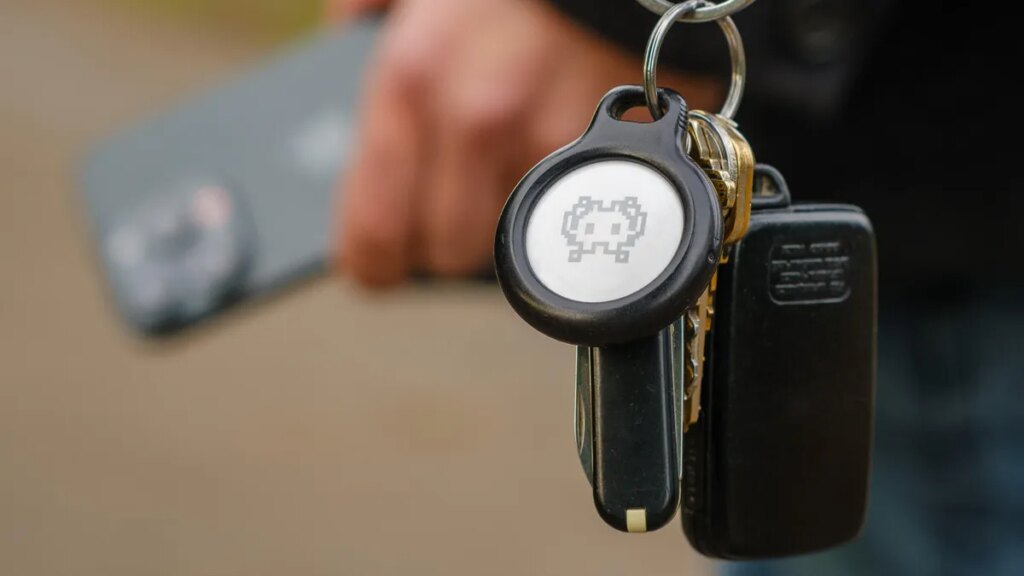 How to Get the Most Out of Apple AirTags: A Comprehensive User Guide How to Get the Most Out of Apple AirTags: A Comprehensive User Guide