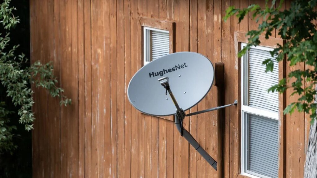 Hughesnet to Refer Existing Users to Starlink After SpaceX-EchoStar Deal Hughesnet to Refer Existing Users to Starlink After SpaceX-EchoStar Deal