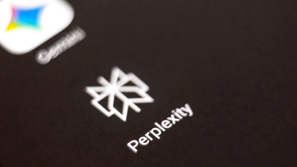 Samsung Is Reportedly Favoring Perplexity Over Gemini to Upgrade Bixby