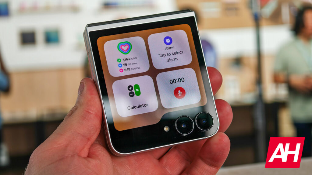Samsung Tests One UI 8.5 for Galaxy Z Flip 7 & Flip 7 FE Samsung Tests One UI 8.5 for Galaxy Z Flip 7 & Flip 7 FE