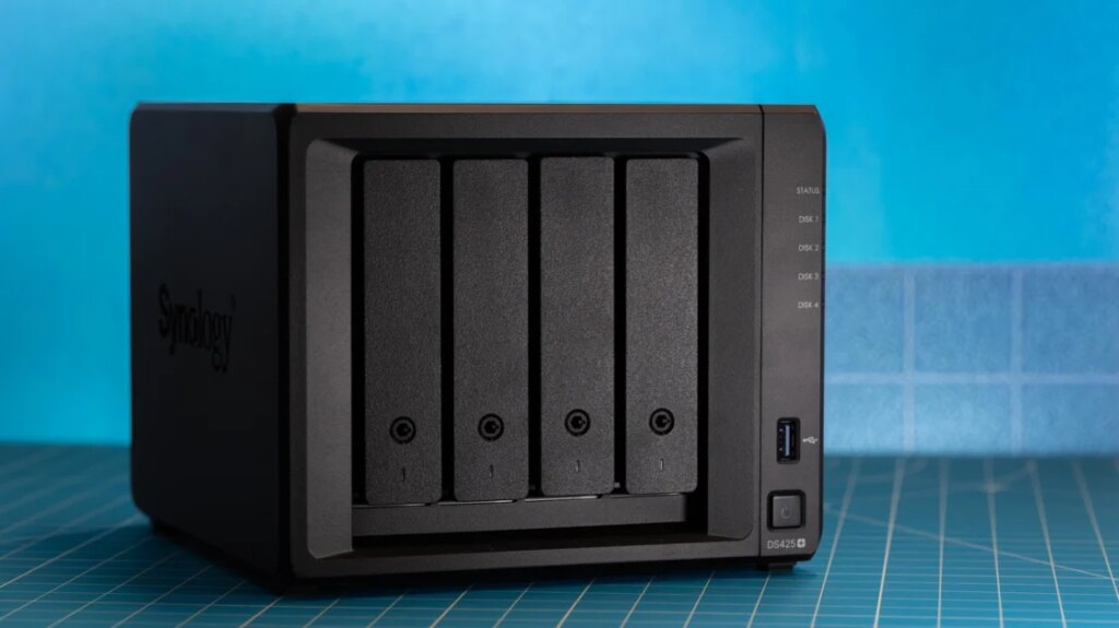 Synology DiskStation DS425+ Review: An SMB-Friendly NAS With a Palatable Price