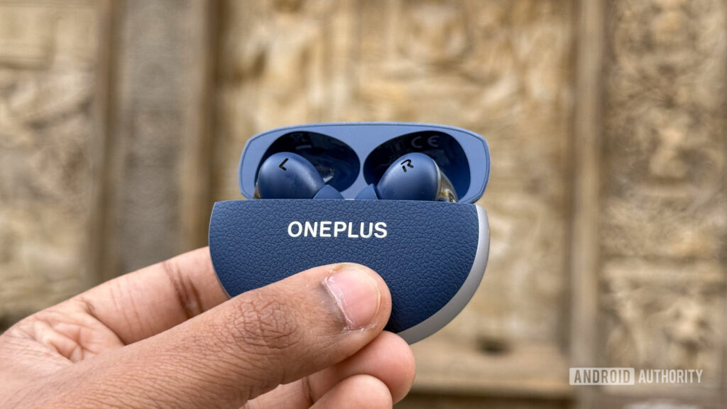 The impressive OnePlus Buds Pro 3 just got  cheaper!