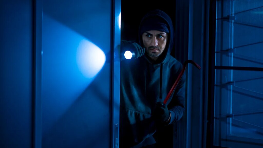 A Criminologist’s Top Surprising Tips About Home Invasions — and How to Stop Them